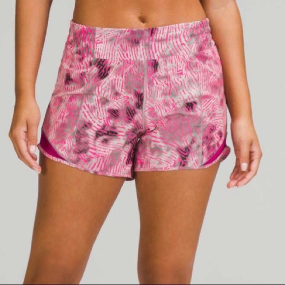 Lululemon Seawheeze 2021 Hotty Hot High-Rise Lined Short 4” - Picture 6 of 6
